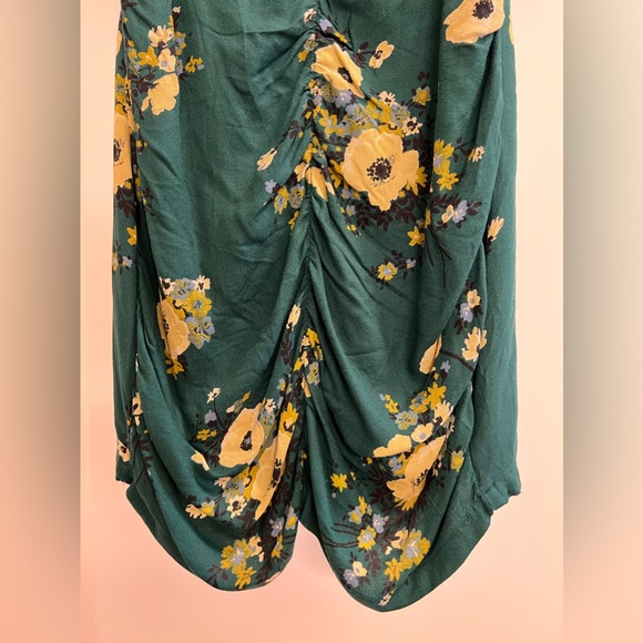 Urban Outfitters Floral Ruched Dress - Picture 7 of 12